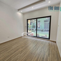 Cho Thuê Nhà Khâm Thiên: Diện Tích 40M2X5 Tầng, Mặt Tiền 7,6M, Riêng Biệt, Kinh Doanh Mọi Mô Hình