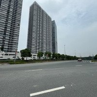 Bán Căn Chung Cư Intracom 62.2M2 Cạnh Cầu Nhật Tân. Mô Tả: 2 Phòng Ngủ, 2 Vệ Sinh - 1 Phòng
