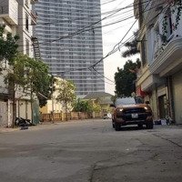 Bán Căn Chung Cư Intracom 62.2M2 Cạnh Cầu Nhật Tân. Mô Tả: 2 Phòng Ngủ, 2 Vệ Sinh - 1 Phòng