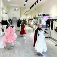 Chỉ 160 Triệu, Ngang 8M! Cho Thuê Nhà Đẹp Mặt Tiền Sư Vạn Hạnh Gần Vạn Hạnh Mall, Phường 12, Quận 10