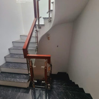 Bán Nhà Riêng Phố Thái Thịnh, Đóng Đa. Diện Tích: 56M2, 5 Tầng, Nhỉnh 10 Tỷ