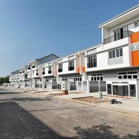 Siêu Phẩm Nhà Phố Ecolakesdiện Tích120M2 Nằm Ngay Vườn Thiên Đàng 2 Thới Hoà Bến Cát Sổ Sẵn Sang Tên