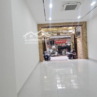 Nhà Mặt Phố - Giá Cực Hợp Lý - Thông Số Vàng