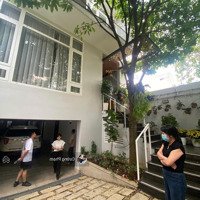 Cho Thuê Nhà Nguyên Căn 1 Trệt 2 Lầudiện Tíchlớn Hơn 200M Tại Thảo Điền - Không Gian Sống Lý Tưởng
