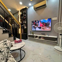 Nhà Ngay Trung Tâm Tân Phú 30M2