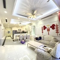 Bán Căn Hộ 3 Phòng Ngủkhu Đô Thị Royal City, Diện Tích 130M2, 2 Vệ Sinh View 2 Ban Công Cực Thoáng, Vào Ở Ngay