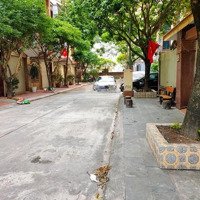 Á Hậu Lô Góc Hồng Hà, Ba Đình, Gara 2 Ô Tô, Phân Lô, Thang Máy, 58M, 12.3 Tỷ