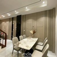 Á Hậu Lô Góc Hồng Hà, Ba Đình, Gara 2 Ô Tô, Phân Lô, Thang Máy, 58M, 12.3 Tỷ