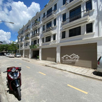 Cần Bán Nhà Liền Kề 84M2/Mt 6M/ Nhà Thô 5 Tầng Hoàn Thiện Mặt Ngoài Kd Tấp Nập, Trung Tâm Gia Lâm