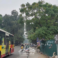Nhà Mặt Đường Nguyễn Hoàng Tôn - 97M2 Chỉ 9 Tỷ