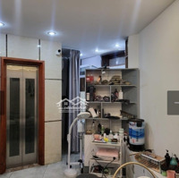 Cực Hiếm Trong Tầm Giá! Bán Gấp Nhà Mặt Phố Bạch Mai - Phố Huế, 40M2, Giá Bán 15,6 Tỷ, Kd Sầm Uất