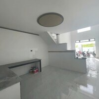 Bán nhà lầu mới đẹp, sổ riêng thổ cư, ngay chợ Bình Lợi siêu siêu rẻ, chỉ 1,5tỷ