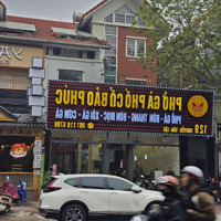 Sang Nhượng Quán Cơm Phố Nguyễn Văn Tuyết Sẵn Mô Hình Vào Kd Luôn.diện Tích50M2 Vỉa Hè Rộng Mênh Mông