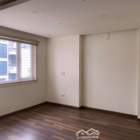 Cho Thuê Nhà Ngõ Đội Cấn, Diện Tích 75M2 X 4T, Mặt Tiền 5M. Giá 21 Triệu/Th