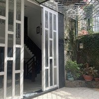 Cho Thuê Nhàhẽm Xe Hơinguyên Hồng, Bình Thạnh Giá Chỉ 15 Triệu/Tháng!