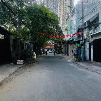 Bán Nhàhẽm Xe Hơivip 10M Ngay Landmark 81; Dt: 6X20M; 3T Có Hẻm Hậu Chỉ 16 Tỷ
