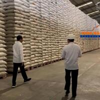 KHO CHỨA THỨC ĂN CHĂN NUÔI KHÔNG MÙI - ĐẢM BẢO CHẤT LƯỢNG SẢN PHẨM