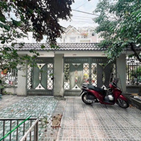 Gấpp-Biệt Thự Sân Vườn 202M2 -Ngang 14M-Nhà 3 Tầng Kiên Cố-Đường Nhựa Khu Biệt Thự Có Vỉa Hè 8M