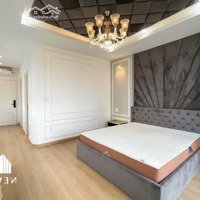 Hệ Thống Căn Hộ Dịch Vụ Cực Xịn, Cửa Sổ Thoáng, Ban Công, Full Nt Tại Trung Tâm Quận 7