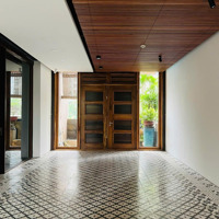 Bán Nhanh Shophouse Panorama Pmh, Nhà Đẹp, 141M2, Mặt Tiền Đường Lớn, 22,5 Tỷ Tl. Liên Hệ: 0935318310