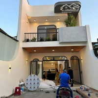 Định Cư Mỹ, Anh Chủ Bán Căn Nhà Hiện Đại 5X22M Mới Xây Trong Kdc Bửu Long. Gần Đại Học Lạc Hồng