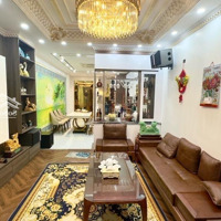 Căn Nhà Mới, Đường Đàm Quang Trung Long Biên, Mặt Phố, Thang Máy,Chỉ Trên 17 Tỷ.