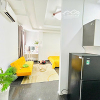 Cho Thuê Căn Hộ Q1_Thang Máy_Mặt Tiền_Gần Nowzone, Đh Sư Phạm, Bùi Viện