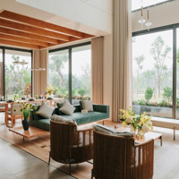 Duy Nhất! Biệt Thự 2 Mặt Tiền, View Hồ, Sân Vườn Rộng, 4 Phòng Ngủ 3 Tầng, Còn Vài Căn, Full Tiện Ích