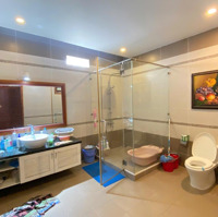 Bán Nhà Gấpmặt Tiềncư Xá Đô Thành, P4, Q3, Dt: 6.7X20M (Nh: 11M) 2 Tầng, Giá: 41 Tỷ (Thương Lượng)
