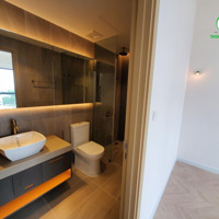 Bán Gấp Căn Hộ The Antonia Phú Mỹ Hưng, 2 Phòng Ngủgiá Bán 6,8 Tỷ Allin. Liên Hệ: 0909168890
