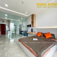 Căn Hộ Quận 7, Ban Công Ven Sông, 1 Phòng Ngủ