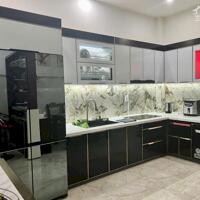 Bán nhà hẻm 331 Phan Huy Ích P12 GV, Dt 4,7x16m, 1 trệt 3 lầu. Giá 8,8 tỷ TL