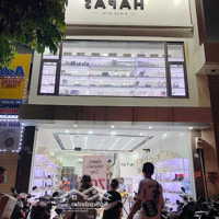 Cho Thuê Nhà Mặt Phố Cầu Giấy, Mặt Tiền: 7M, Diện Tích: 70M2 X 3 Tầng, Giá Thuê: 150 Triệu