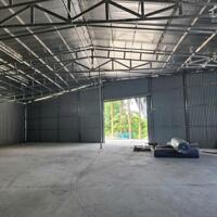 Cho thuê KHO XƯỞNG 200m2 đẹp, CONTAINER đỗ cửa tại Phạm Tu, Thanh Trì, Hà Nội.