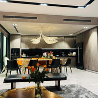 Vợ Chồng Em Cần Bán Gấp Ch Tòa N01T1. Giá: 83 Tr/1M2, Bao Hết Phí. Diện Tích: 133M2. Full Đủ Đồ 0982848648