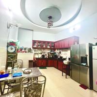 Ngang 4 tỷ - nhà 3 tầng BTCT - 56m2 - 4x14 - hẻm xe hơi - Ngay Lê Văn Quới, Mã Lò - Bình Tân