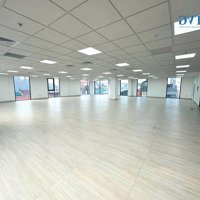 Cho Thuê 500M2 Số 75 Mặt Phố Trần Duy Hưng Mặt Tiền 13M Giá Bán 240 Triệu, Khu Kinh Doanh Sầm Uất