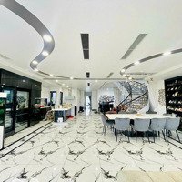 Cho Thuê Penthouse Cao Cấp Ba Đình - Hồ Tây 600M2 50 Triệu/Th Nội Thất Luxury (Có Thể Làm Văn Phòng)