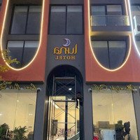 Bán Liền Kề Phương Đông Vân Đồn Lk21 Đối Diện Nhà Hàng Hồng Hạnh. Giá Giảm 60%. Liên Hệ: 0915667590