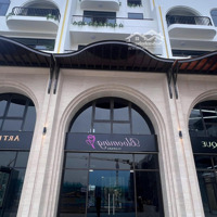 Chỉ 23 Tỷ Sở Hữu Căn Shophouse 123 M2 Có Hầm Riêng + Chung Đỗ Xe, Đối Diện Ubnd Văn Giang