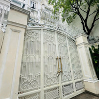Chỉ Với 52Tỷ Sở Hữu Ngay Siêu Biệt Thự 5Tầng Có Hầm + Thang Máy + Vườn Cây Ao Cá Tại Tt Phú Nhuận.