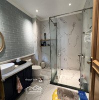 Kẹt Tiền Bán Gấp! Bán Nhà Lý Tự Trọng, Bến Thành Quận 1.Diện Tích8.5X20M - Hđt 150 Triệu. Giá Bán 69.9 Tỷ Tl