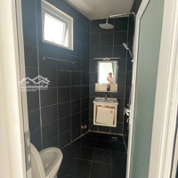 Cho Thuê Nhà Mặt Tiền Nguyên Căn 99 Hoa Đào,Phú Nhuận, 3 Tầng ,28 Triệu/Tháng. Liên Hệ:0906 910 626 Mrs Phương