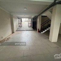 Cho Thuê Np 6 Phòng Ngủ+ 6 Vệ Sinhtại Cách Mạng Tháng Tám, Chánh Nghĩa, Thủ Dầu Một, 30 Triệu Vnd