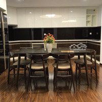 Chủ Nhà Thiện Chí Bán Căn Hộ Rộng 130M2 Nội Thất Đầy Đủ Đông Nam Tại Mandarin Garden