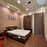 Thầy Hiếu Uy Tín Bán Nhà Riêng Trần Hưng Đạo 4 Tầng, Sd 120 M2, Nội Thất Đẹp Mớ, Giá Rẻ Thơm 5.5 Tỷ