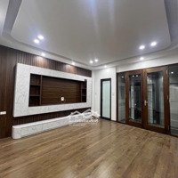 Bán Nhà Bồ Đề. 39,3 M2 * 6 Tầng * 8,7 Tỷ. Thang Máy, Full Nội Thất Nhập.