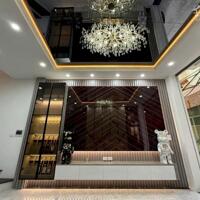 Siêu phẩm 1 nhà ra mặt phố Nguyễn Lân full nội thất giá 10 tỷ