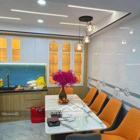 Ngay Trung Tâm Bà Chiểu - 5 Tầng - Tặng Full Nội Thất - Chỉ 10.8 Tỷ