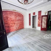 Trần Cung - Phân Lô - Vỉa Hè - 2 Mặt Ngõ Trước Sau - Ô Tô Tránh Vào Nhà - Ô Chờ Thang Máydiện Tích75M2
